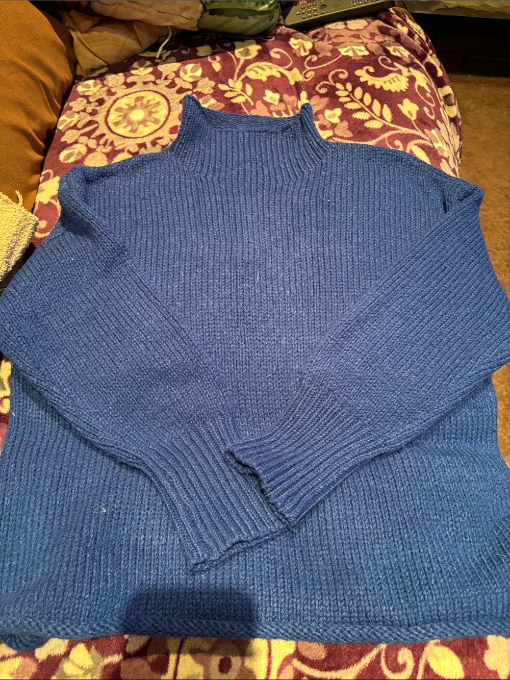 Women’s Classic Blue Ribbed Knit Sweater